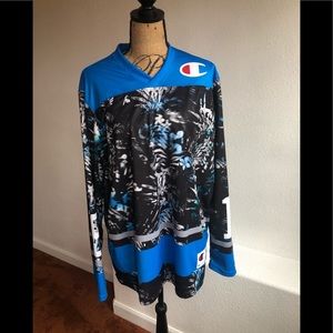 Champion jersey top💕🛒NWOT